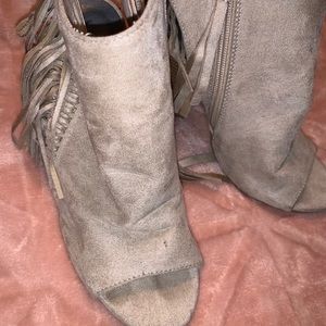 Cute Fringe Booties!